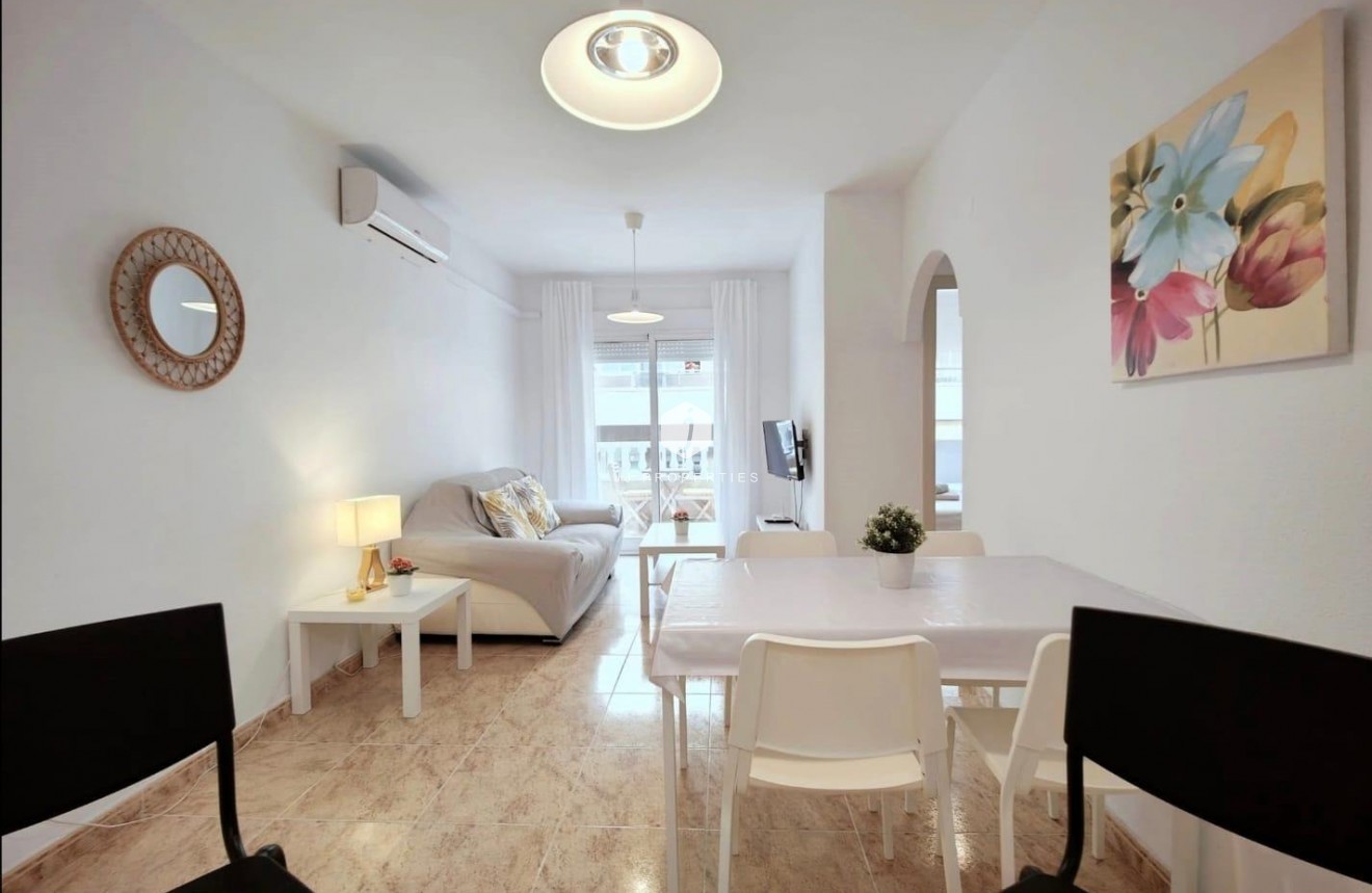 D'occasion - Appartement -
Torrevieja - Estacion de autobuses