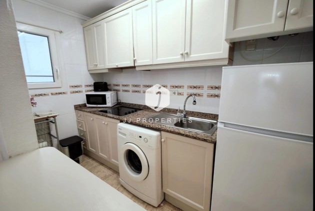 D'occasion - Appartement -
Torrevieja - Estacion de autobuses