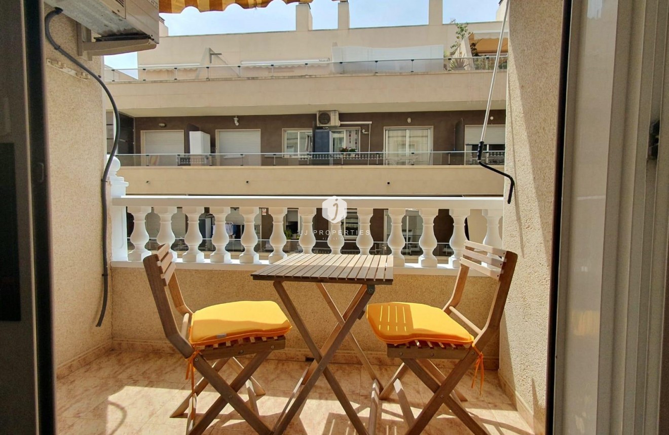 D'occasion - Appartement -
Torrevieja - Estacion de autobuses