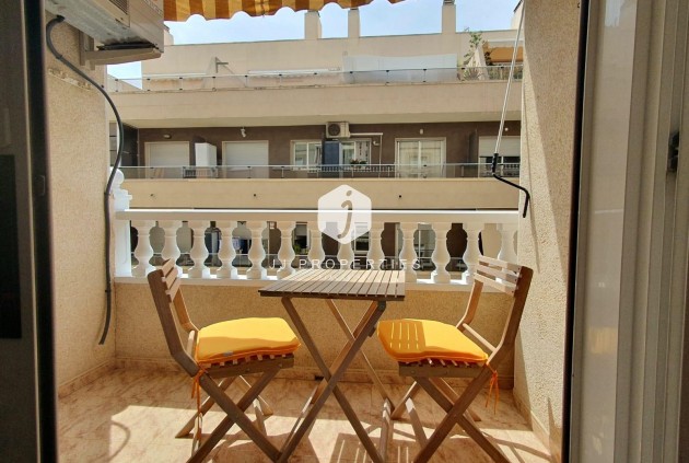 D'occasion - Appartement -
Torrevieja - Estacion de autobuses