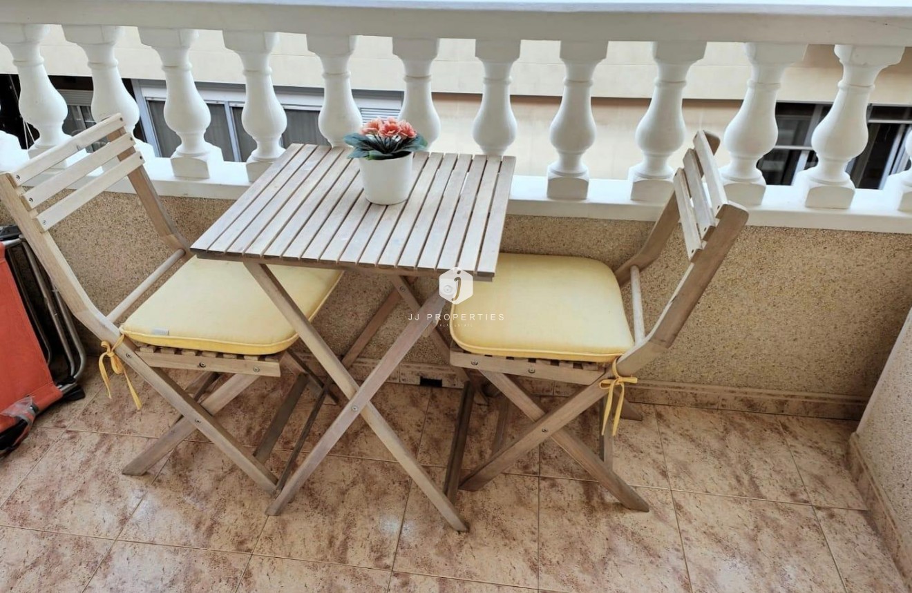 D'occasion - Appartement -
Torrevieja - Estacion de autobuses