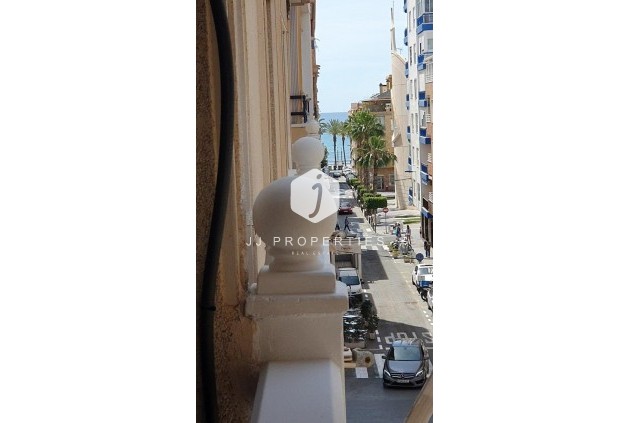 D'occasion - Appartement -
Torrevieja - Estacion de autobuses