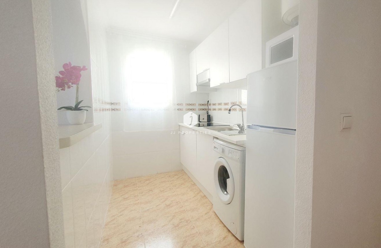 Tweedehands - Penthouse -
Torrevieja - Estacion de autobuses