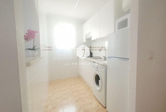 Tweedehands - Penthouse -
Torrevieja - Estacion de autobuses