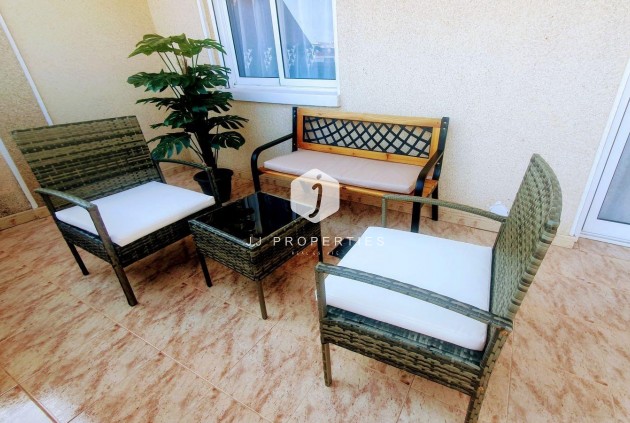 Tweedehands - Penthouse -
Torrevieja - Estacion de autobuses