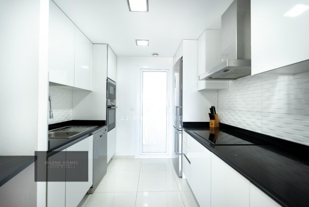 Resale - Penthouse -
Torrevieja - Punta prima