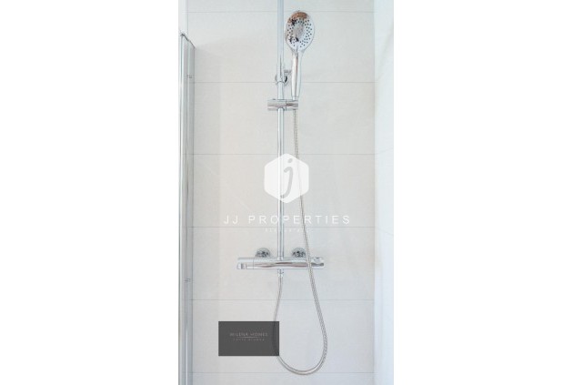 Resale - Apartment / flat -
Torrevieja - Punta prima