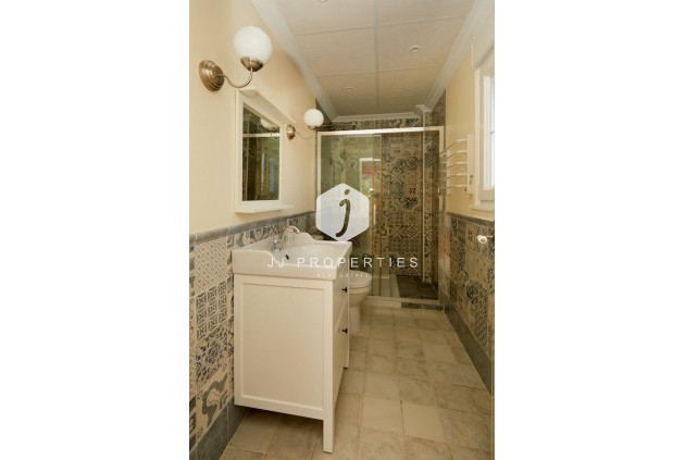 Resale - Villa -
Rojales - Inland