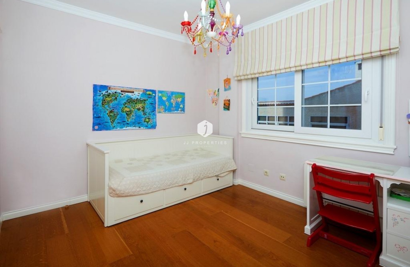 Resale - Villa -
Rojales - Inland