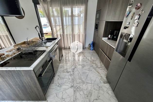 Resale - Villa -
Los Balcones - Costa Blanca