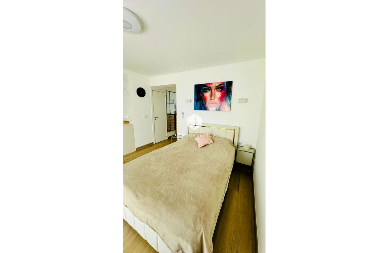 Z drugiej ręki - Mieszkanie w bloku -
Torrevieja - Costa Blanca