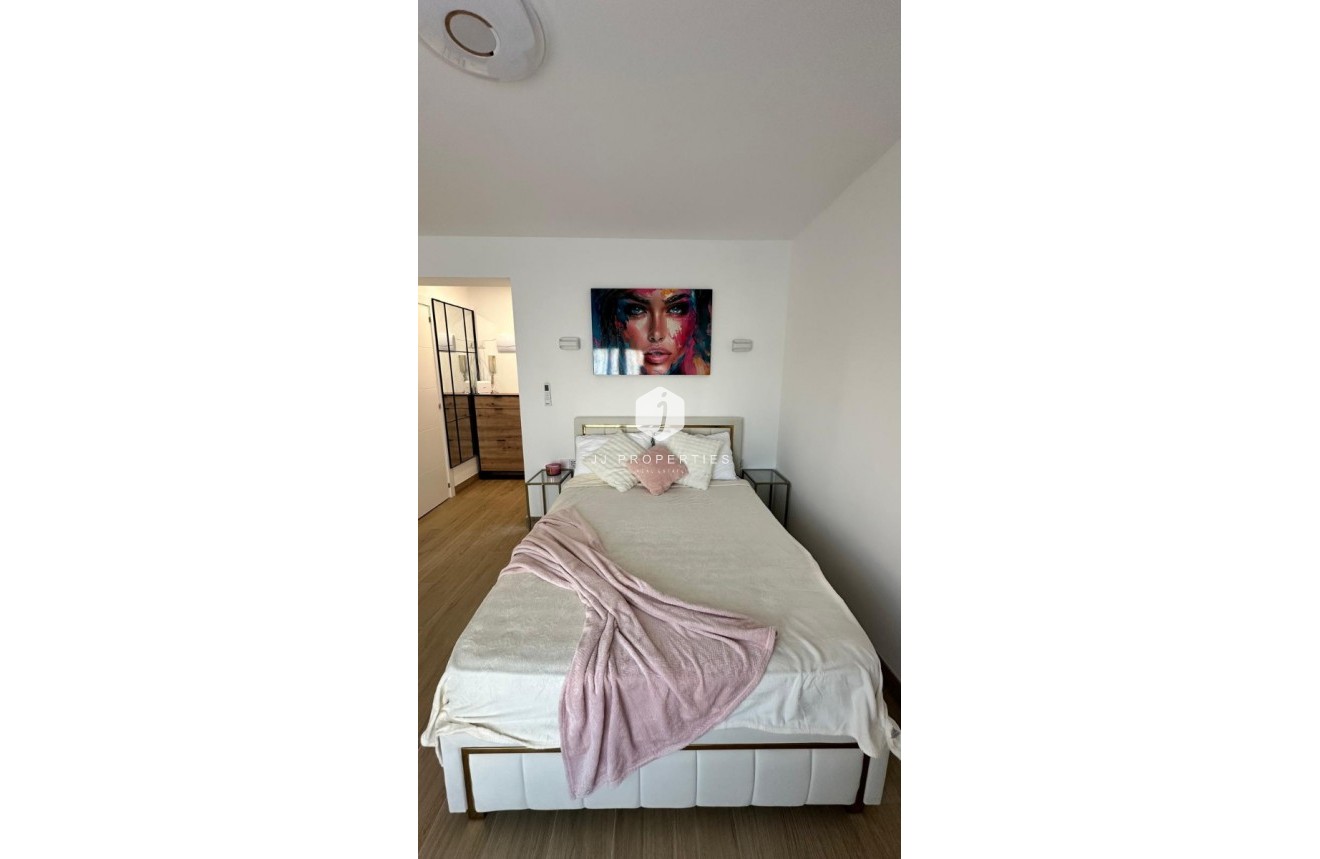 Z drugiej ręki - Mieszkanie w bloku -
Torrevieja - Costa Blanca