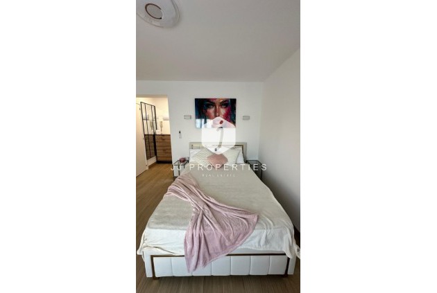 Z drugiej ręki - Mieszkanie w bloku -
Torrevieja - Costa Blanca