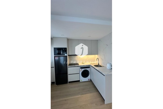 Z drugiej ręki - Mieszkanie w bloku -
Torrevieja - Costa Blanca