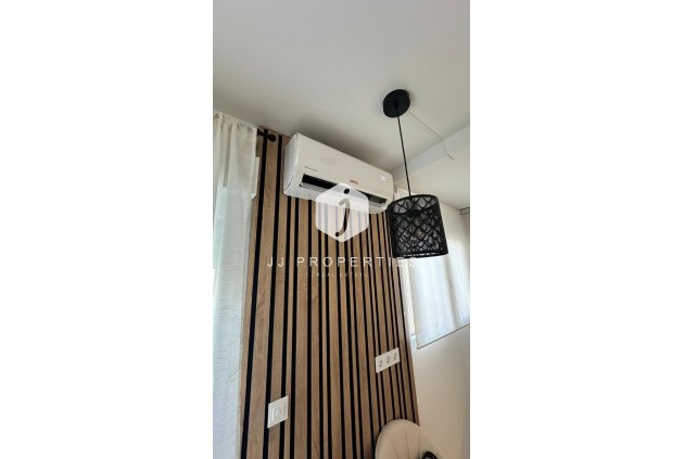 Z drugiej ręki - Mieszkanie w bloku -
Torrevieja - Costa Blanca