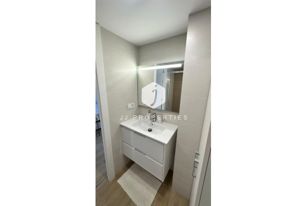 Z drugiej ręki - Mieszkanie w bloku -
Torrevieja - Costa Blanca