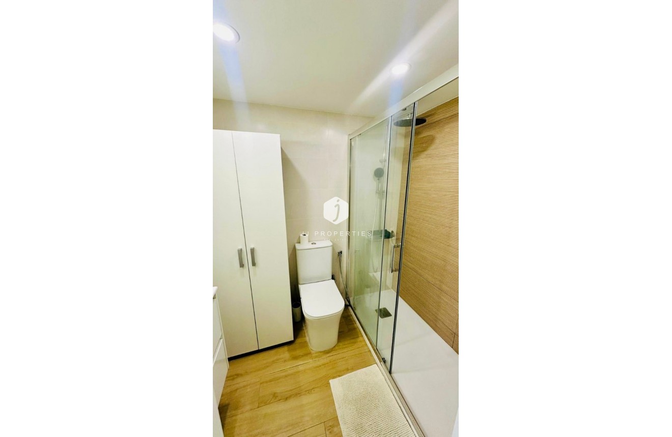 Z drugiej ręki - Mieszkanie w bloku -
Torrevieja - Costa Blanca