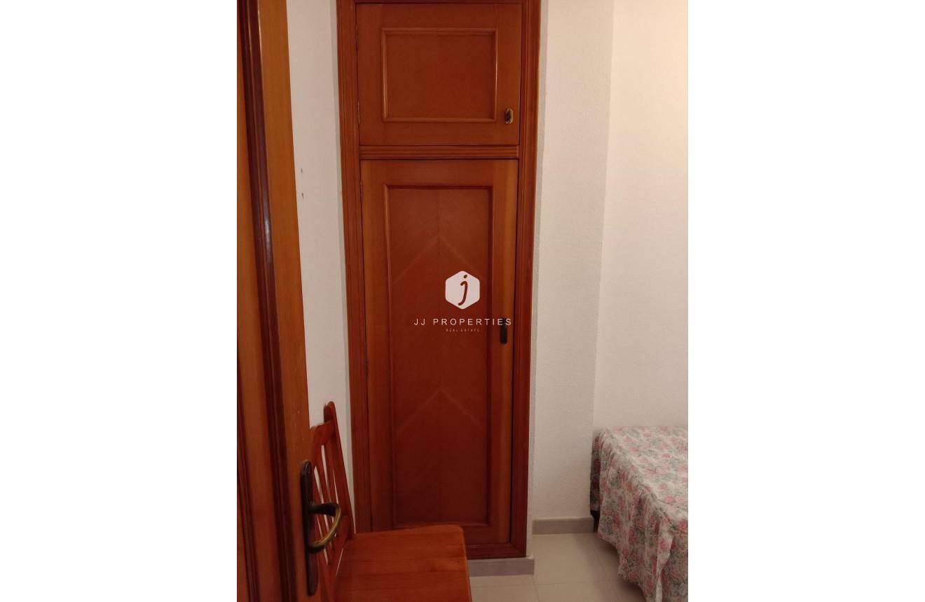 Aus zweiter Hand - Wohnung -
Torrevieja - Playa del Cura