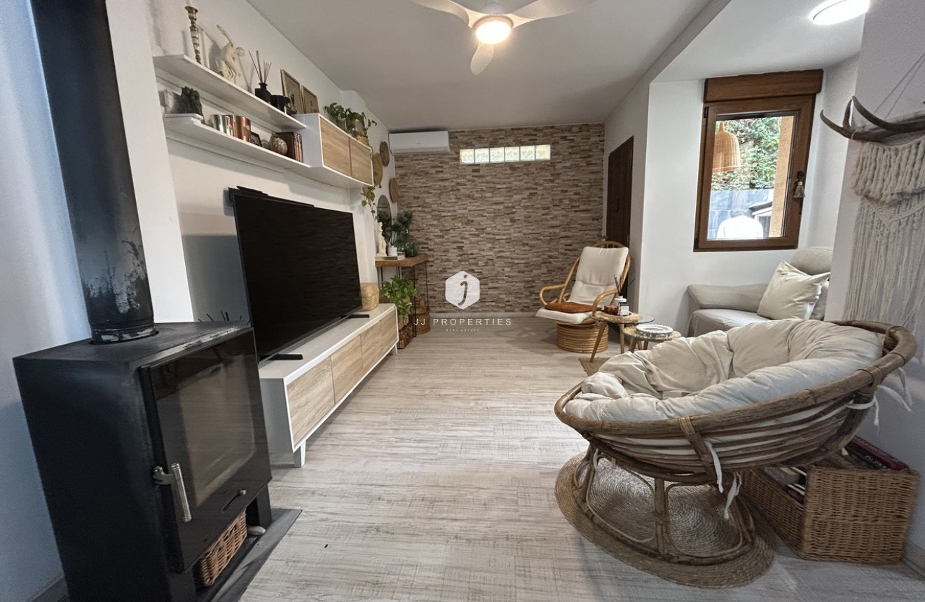 D'occasion - Chalet -
Torrevieja - Costa Blanca