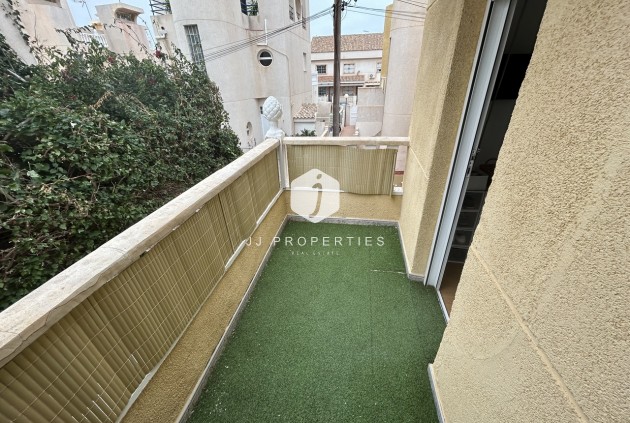 D'occasion - Chalet -
Torrevieja - Costa Blanca