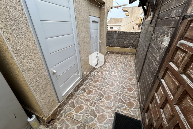 D'occasion - Chalet -
Torrevieja - Costa Blanca