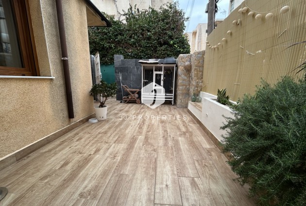 D'occasion - Chalet -
Torrevieja - Costa Blanca