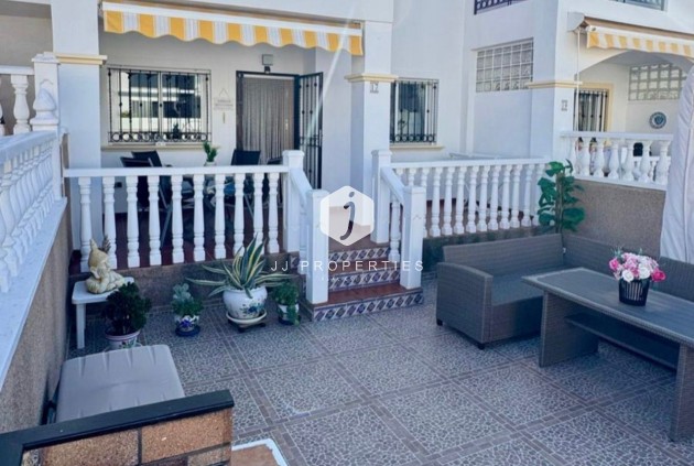 Resale - Bungalow -
Orihuela Costa - Costa Blanca