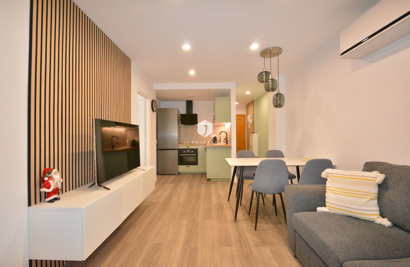 D'occasion - Appartement -
Torrevieja - Costa Blanca