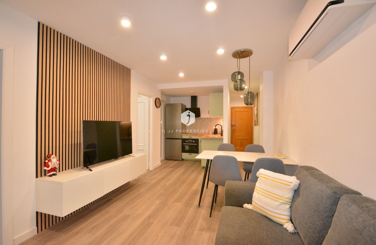 D'occasion - Appartement -
Torrevieja - Costa Blanca