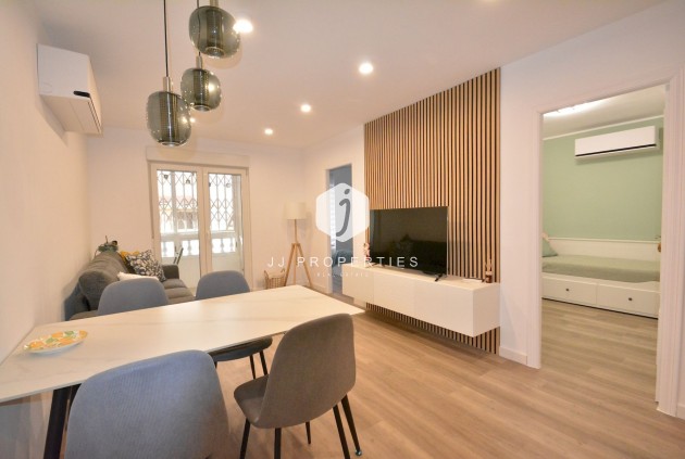 D'occasion - Appartement -
Torrevieja - Costa Blanca