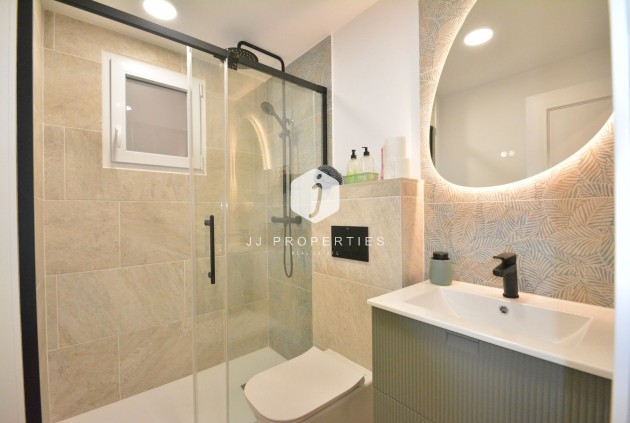 D'occasion - Appartement -
Torrevieja - Costa Blanca