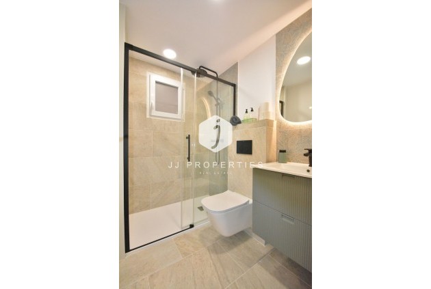 D'occasion - Appartement -
Torrevieja - Costa Blanca