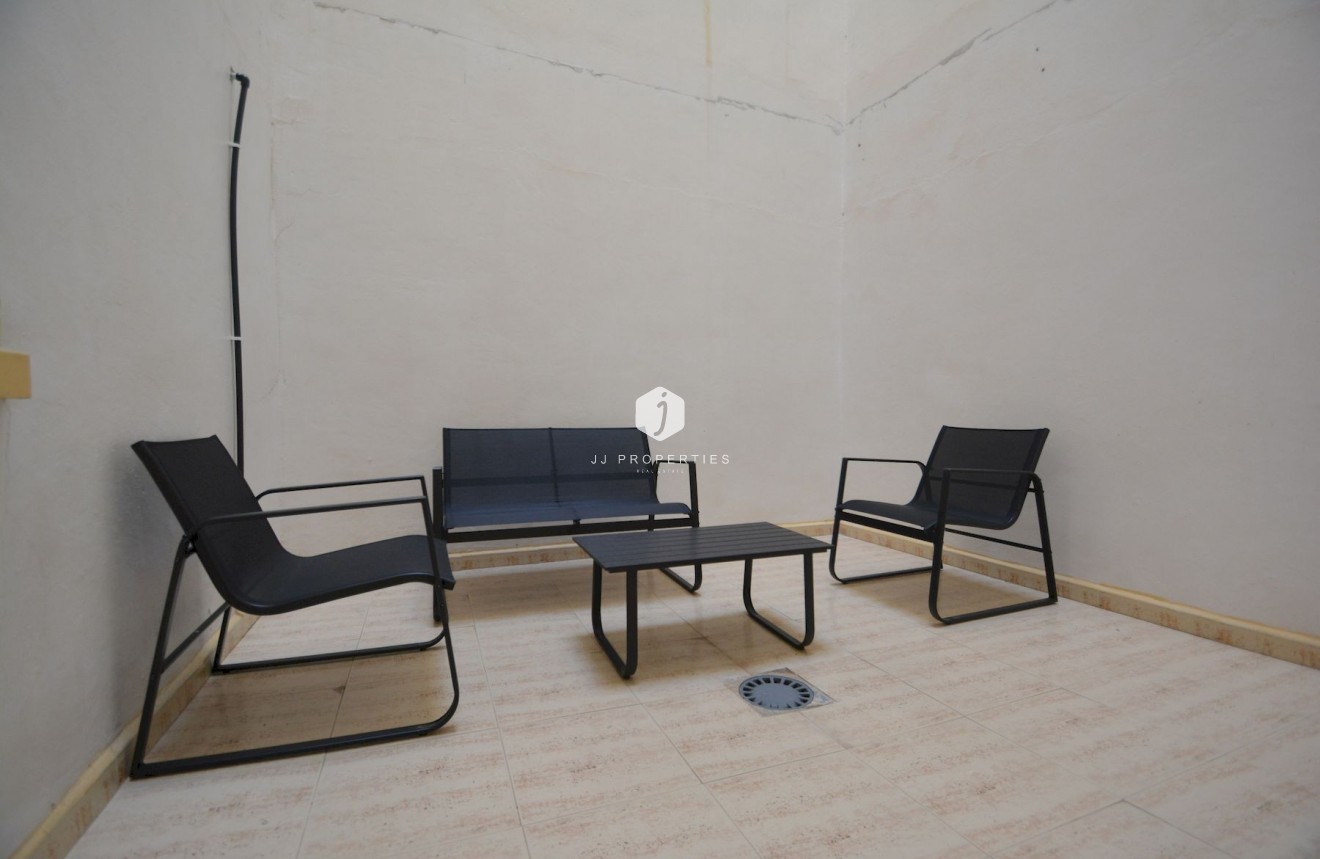 D'occasion - Appartement -
Torrevieja - Costa Blanca