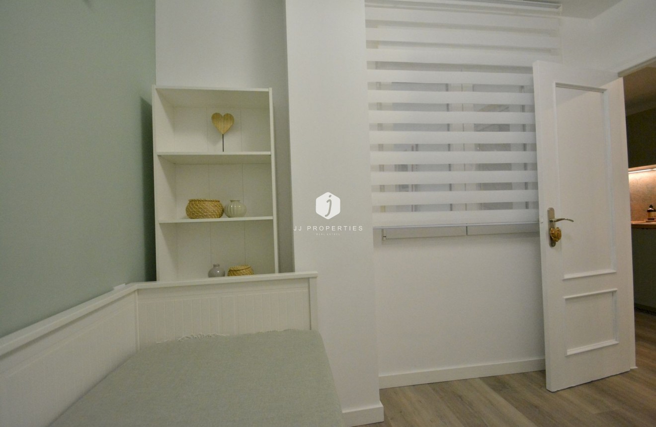 D'occasion - Appartement -
Torrevieja - Costa Blanca