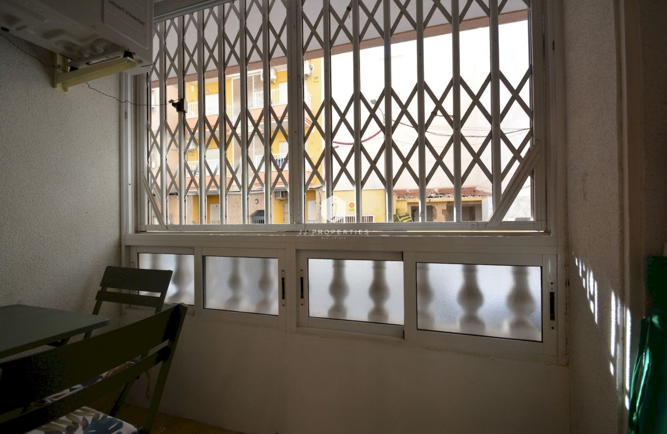 D'occasion - Appartement -
Torrevieja - Costa Blanca