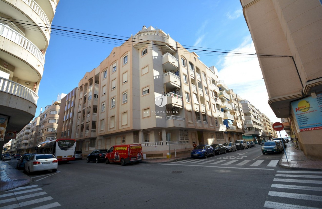 D'occasion - Appartement -
Torrevieja - Costa Blanca