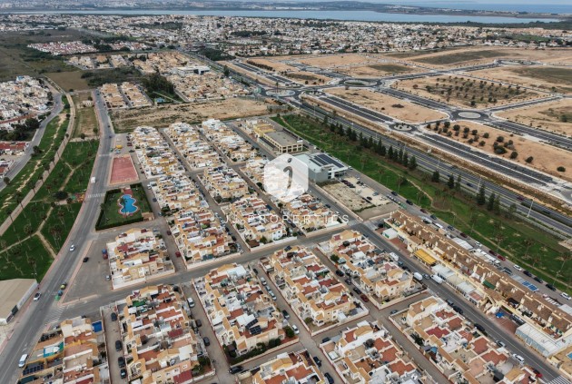 D'occasion - Bungalow -
Torrevieja - El Limonar