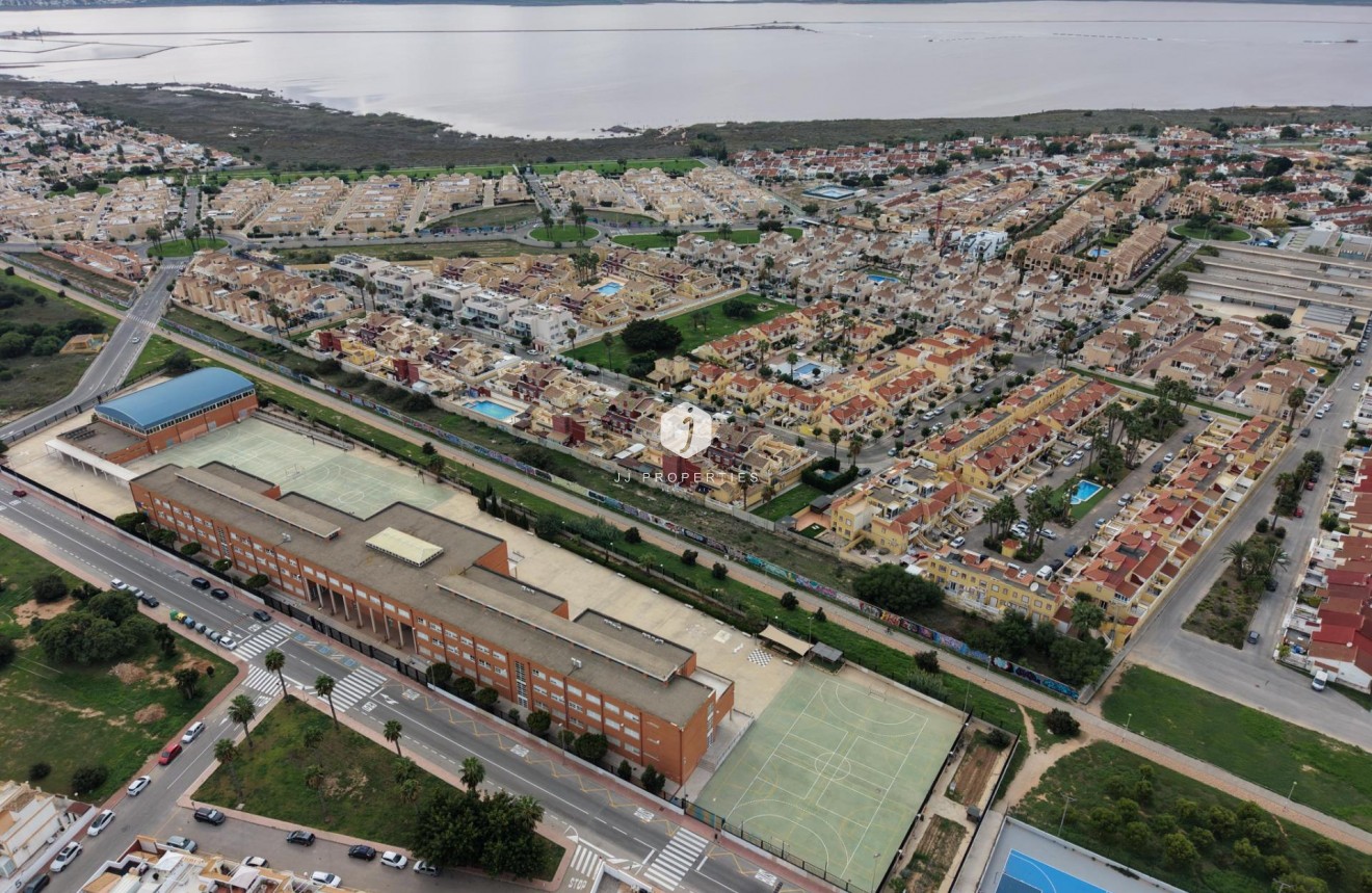 D'occasion - Bungalow -
Torrevieja - El Limonar