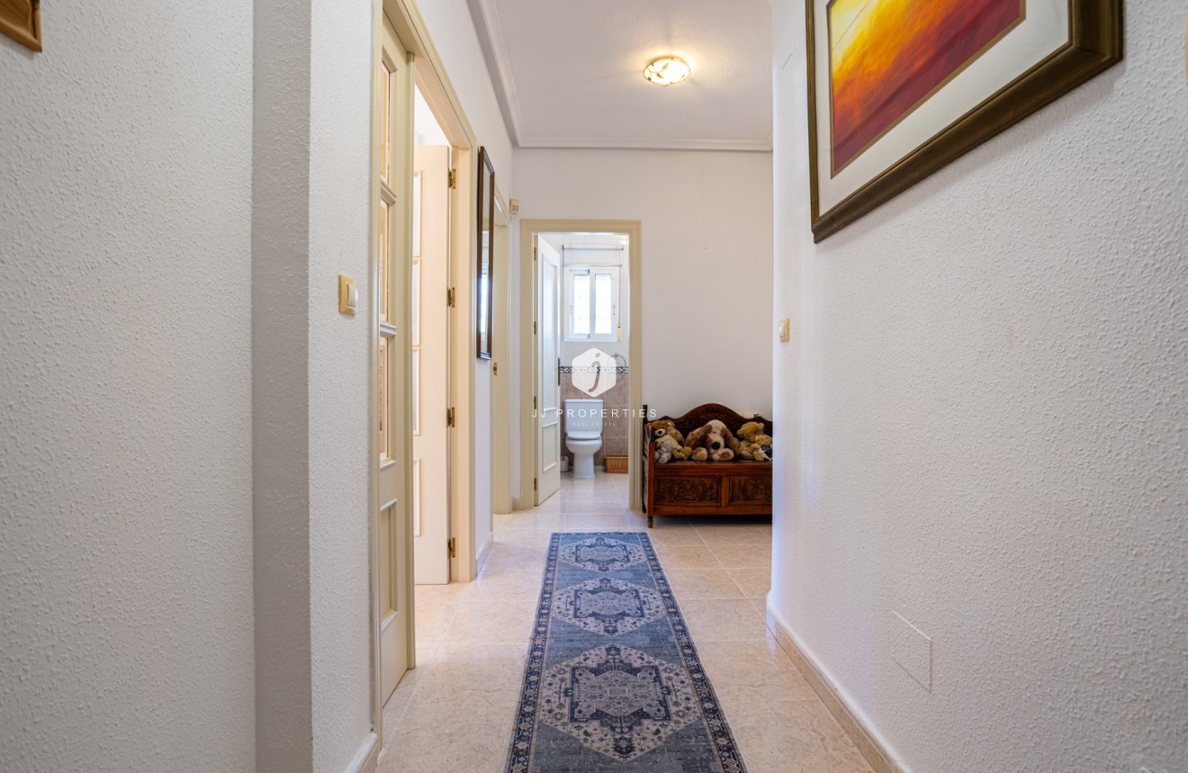 Resale - Villa -
Bigastro - Inland