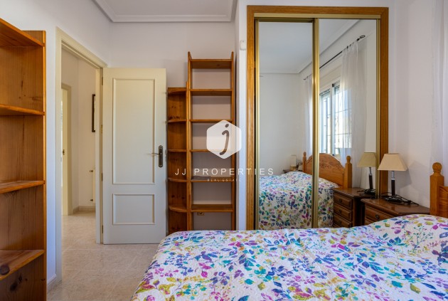 Resale - Villa -
Bigastro - Inland