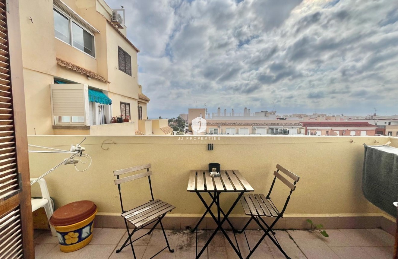 Segunda mano - Apartamento / piso -
Torrevieja - Nueva Torrevieja