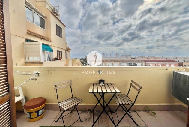 Segunda mano - Apartamento / piso -
Torrevieja - Nueva Torrevieja