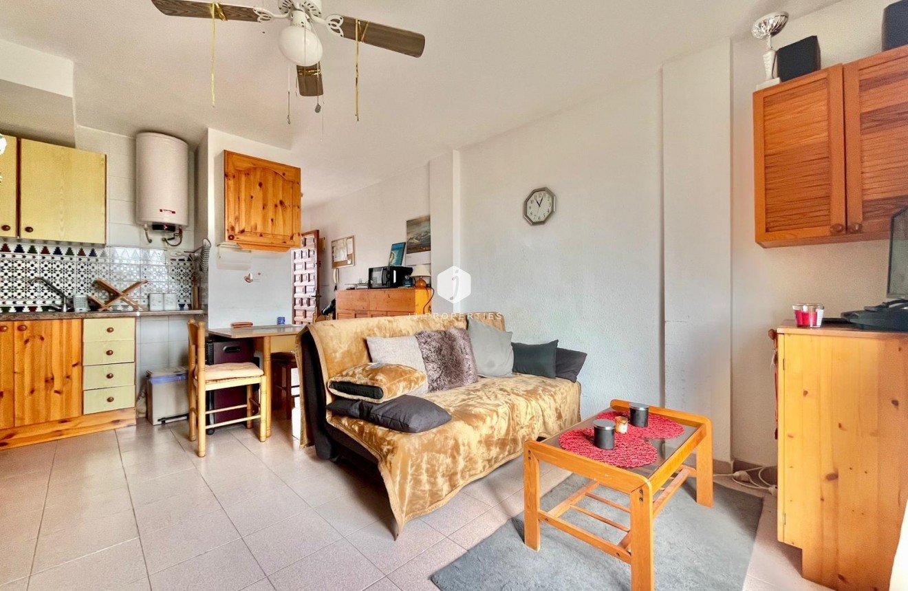 Segunda mano - Apartamento / piso -
Torrevieja - Nueva Torrevieja