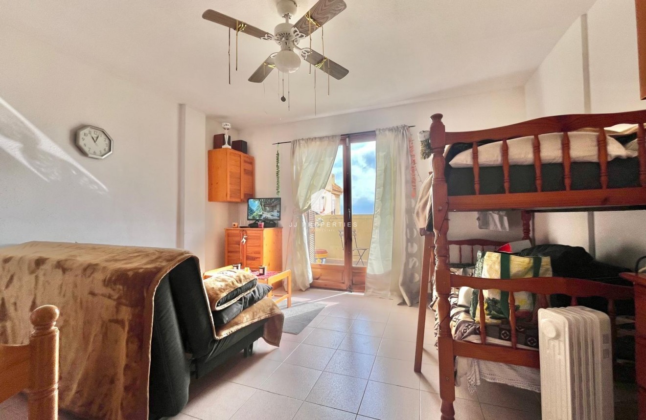 Segunda mano - Apartamento / piso -
Torrevieja - Nueva Torrevieja