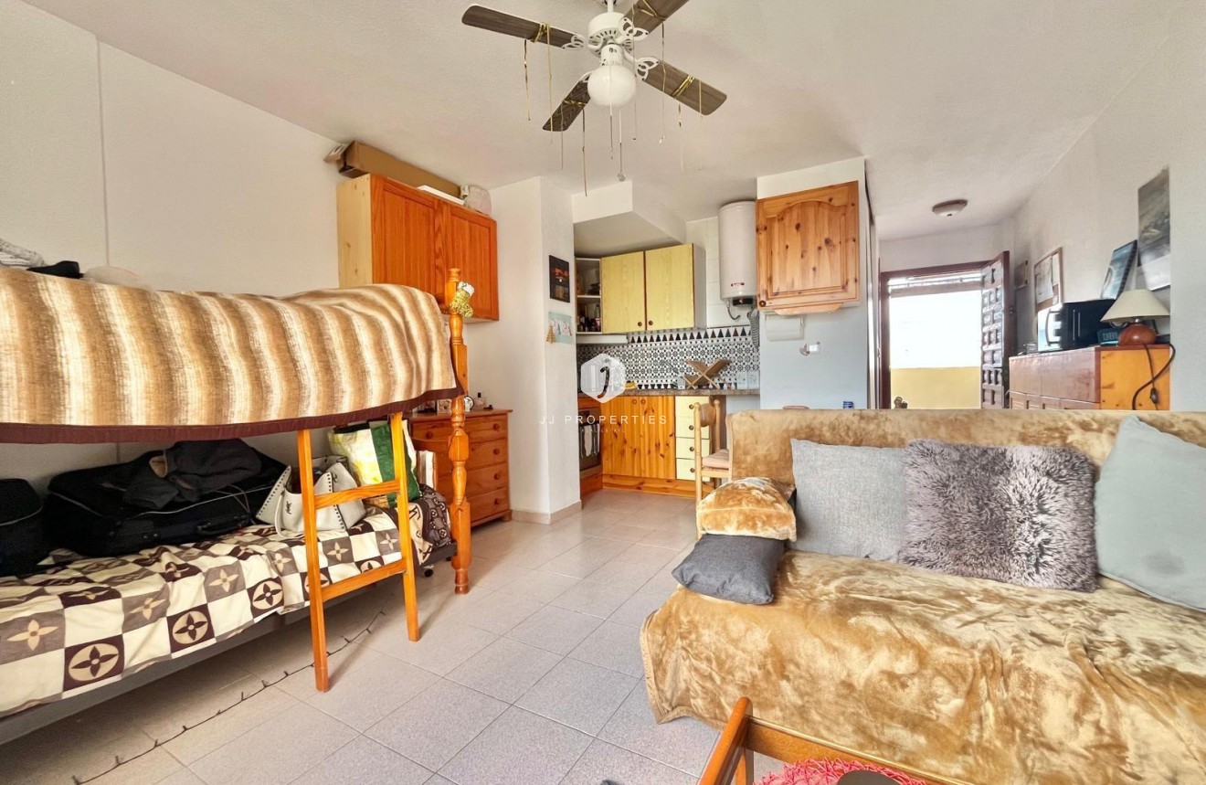 Segunda mano - Apartamento / piso -
Torrevieja - Nueva Torrevieja