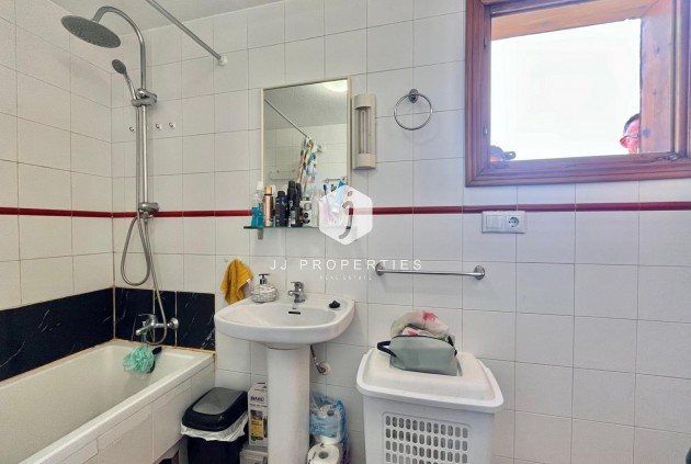 Segunda mano - Apartamento / piso -
Torrevieja - Nueva Torrevieja