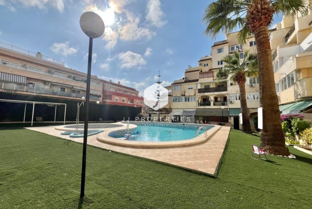 Segunda mano - Apartamento / piso -
Torrevieja - Nueva Torrevieja