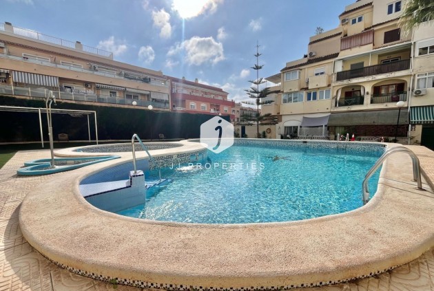 Segunda mano - Apartamento / piso -
Torrevieja - Nueva Torrevieja