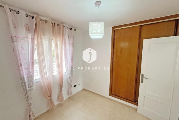 Resale - Duplex -
San Miguel de Salinas - Las Filipinas