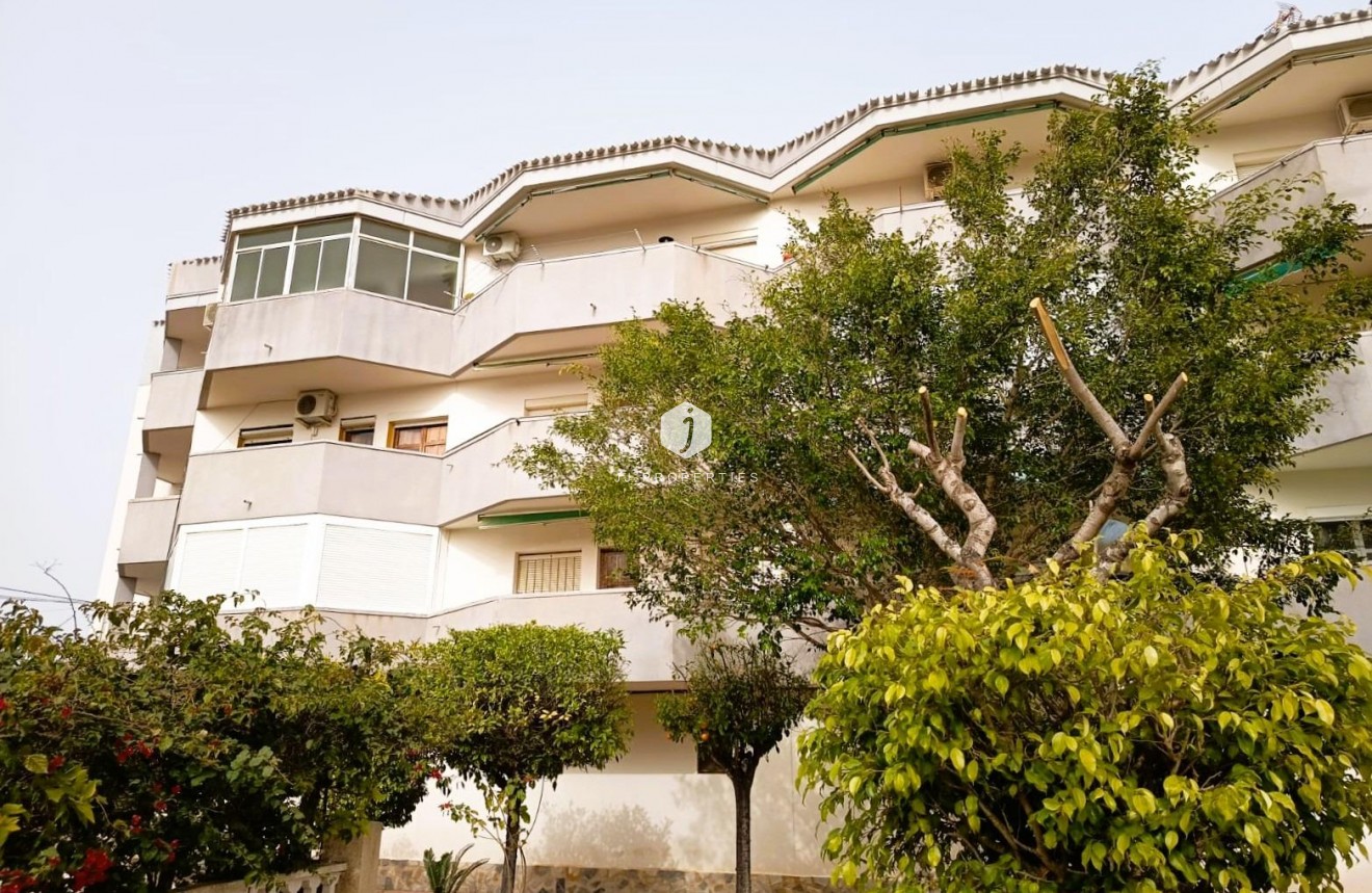 Aus zweiter Hand - Wohnung -
Orihuela Costa - Costa Blanca